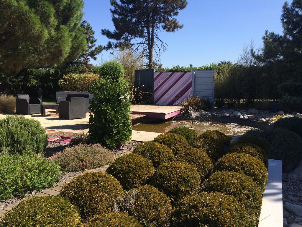 Sous Les Pins Hotel Etoile-sur-Rhone ภายนอก รูปภาพ