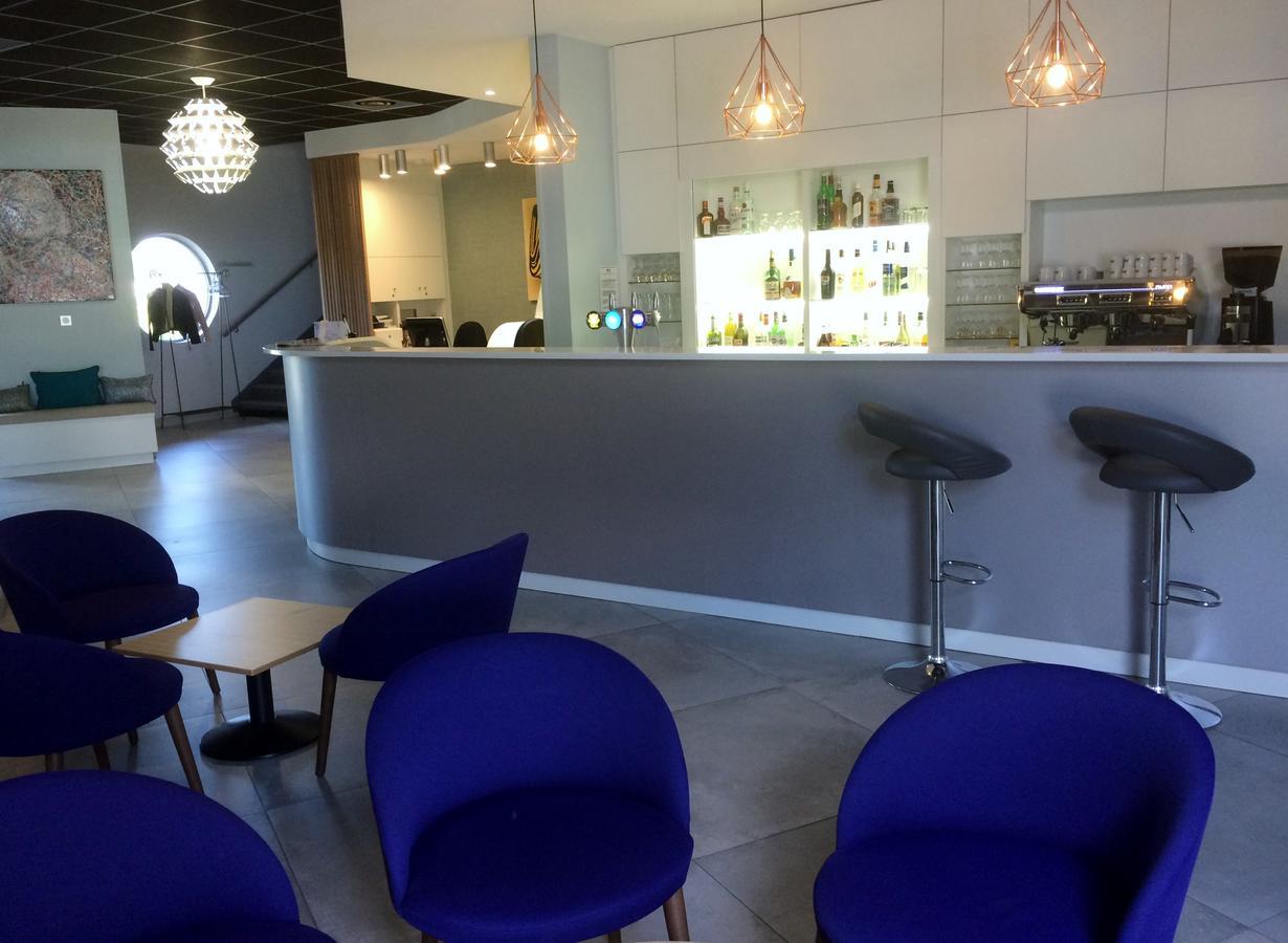 Sous Les Pins Hotel Etoile-sur-Rhone ภายนอก รูปภาพ